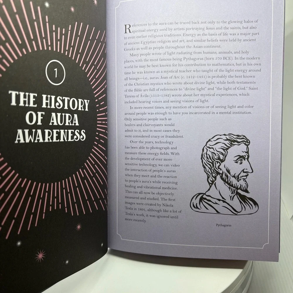 In Focus Auras‎ Your Personal Guide Book with Inch Wall Chart Joylina Goodings